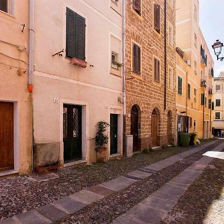 Grand Suite Gioberti Elegante Nel Cuore Di Alghero Exterior foto