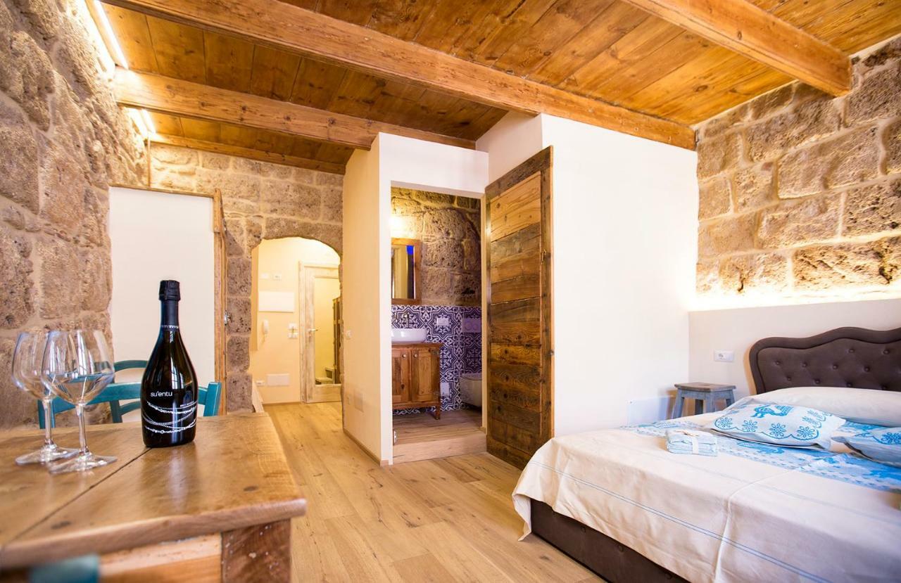 Grand Suite Gioberti Elegante Nel Cuore Di Alghero Exterior foto