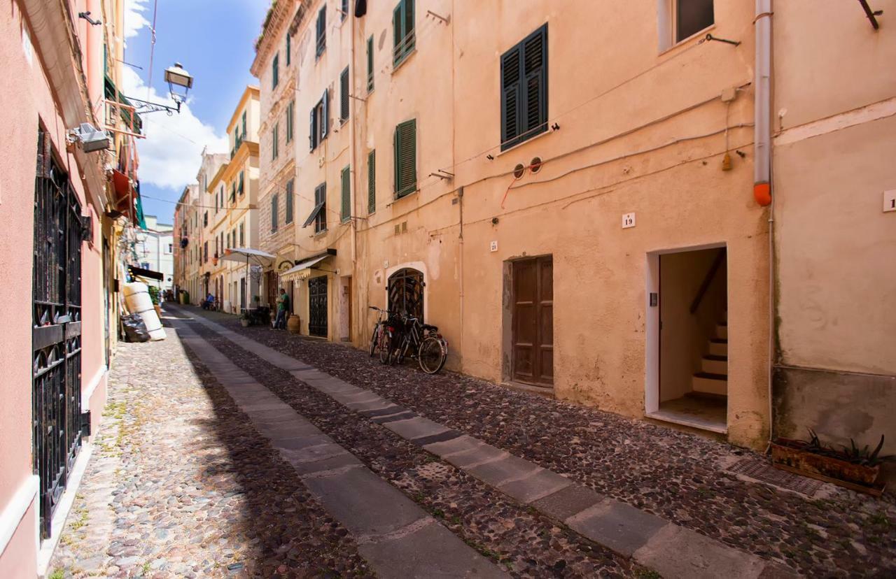 Grand Suite Gioberti Elegante Nel Cuore Di Alghero Exterior foto
